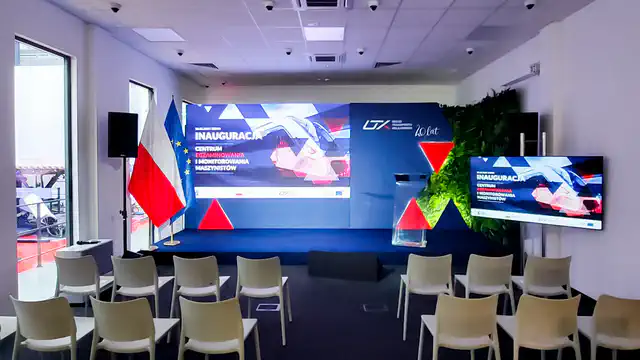 Konferencja prasowa UTK - nagłośnienie, oświetlenie, multimedia - klient: KDK Events