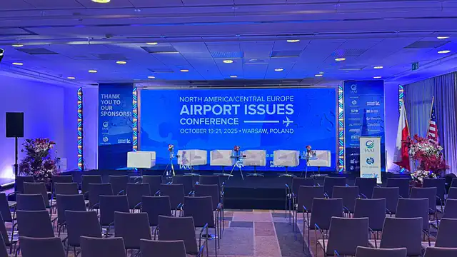 Konferencja dla PPL - Sofitel Warszawa - nagłośnienie, oświetlenie, multimedia, transmisja online - klient: KDK Events