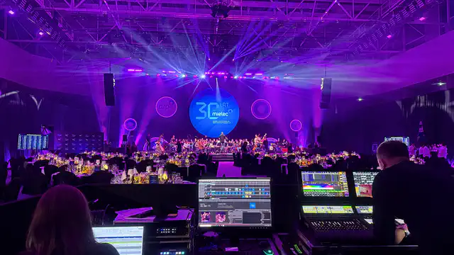 Gala Jubileuszowa Agencji Rozwoju Przemysłu - Hala Widowiskowo - Sportowa Mielec - nagłośnienie, oświetlenie, multimedia - klient: KDK Events