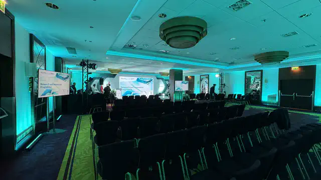 Konferencja hybrydowa NCBR - Hotel Marriott w Warszawie - nagłośnienie, oświetlenie, multimedia, transmisja online - klient: KDK Events