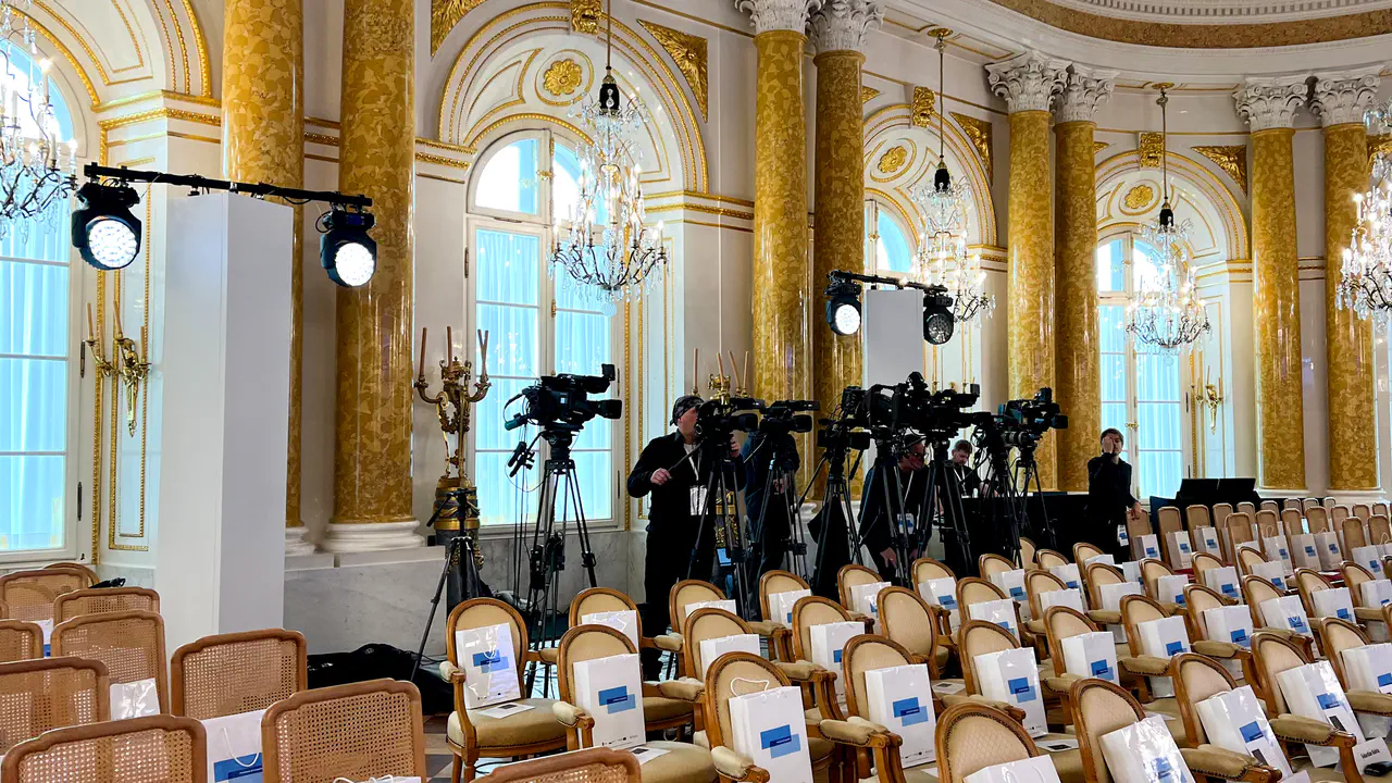 MSW - Konferencja prasowa - Zamek Królewski w Warszawie - nagłośnienie, oświetlenie, multimedia - ekran LED i TV